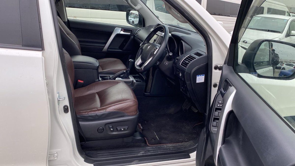 Toyota Prado - Image 9
