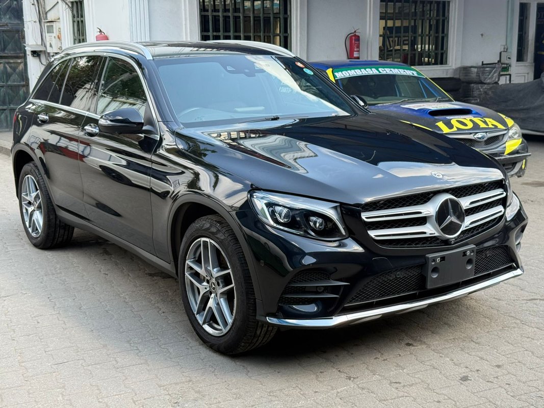 Mercedes-Benz Benz - Image 10