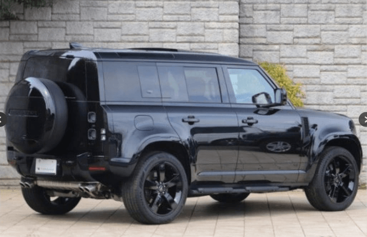 Range Rover Defender - Image 10