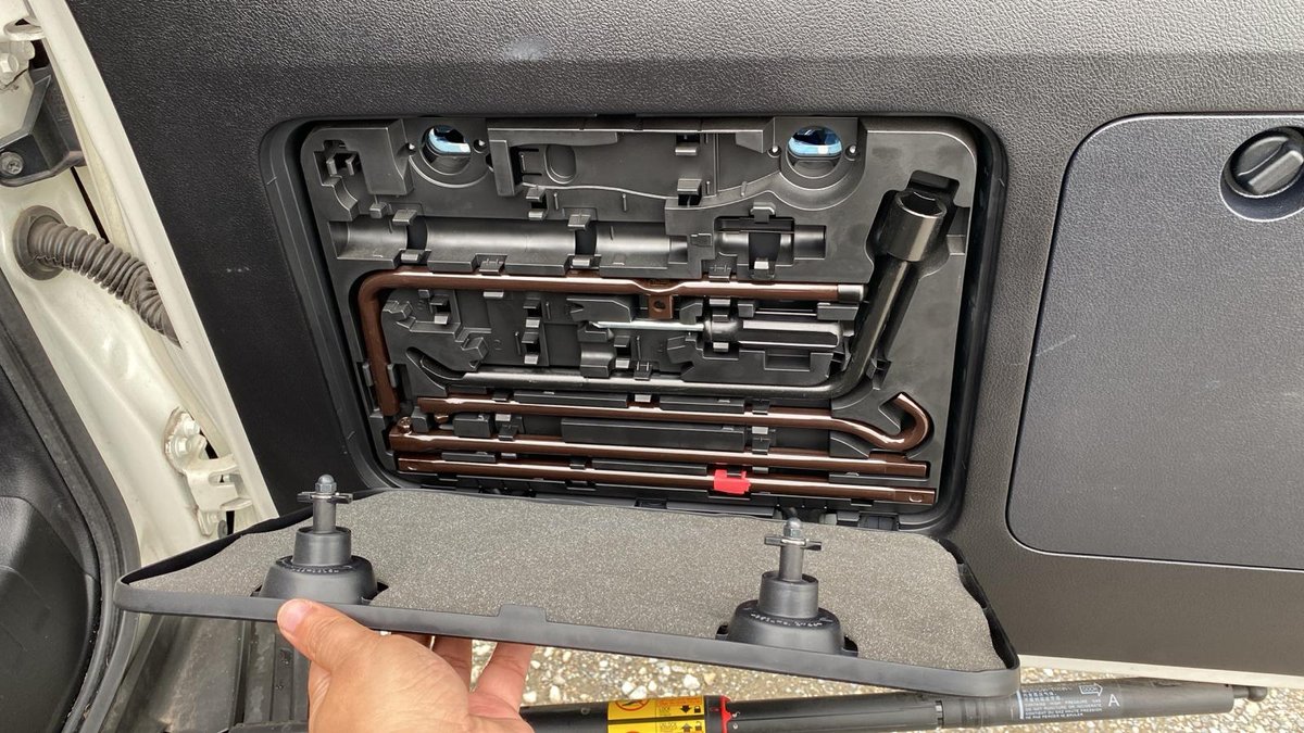 Toyota Prado - Image 7