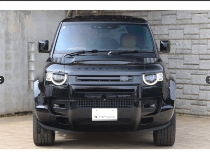 Range Rover Defender - Image 3