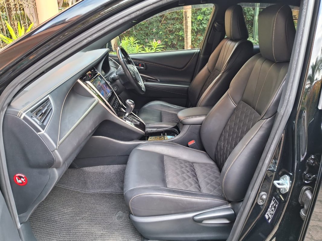 Toyota Harrier - Image 1