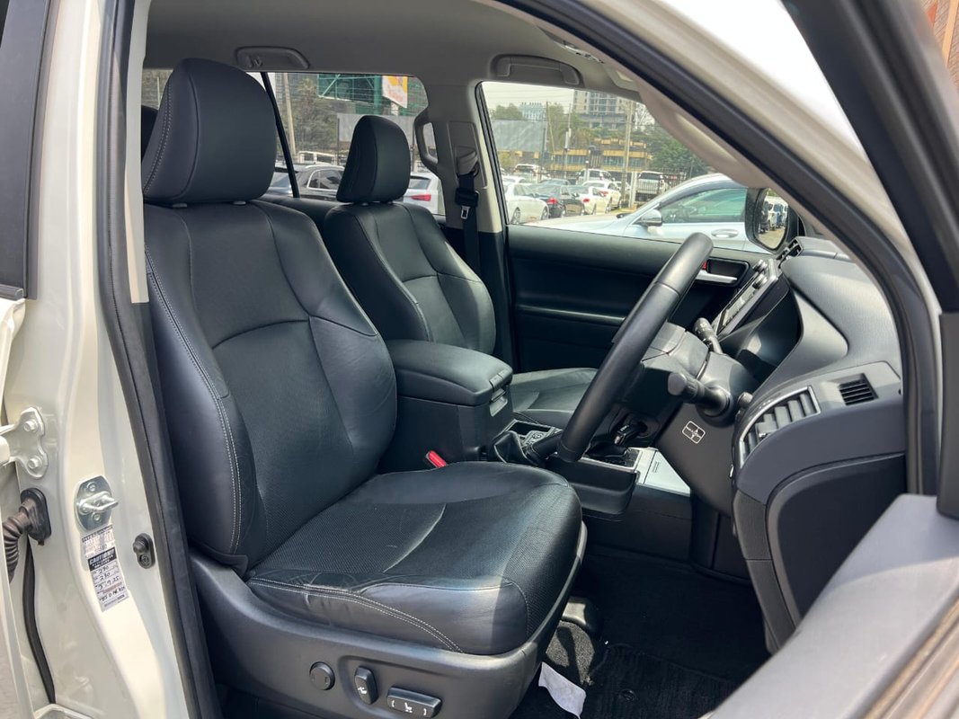 Toyota PRADO - Image 10