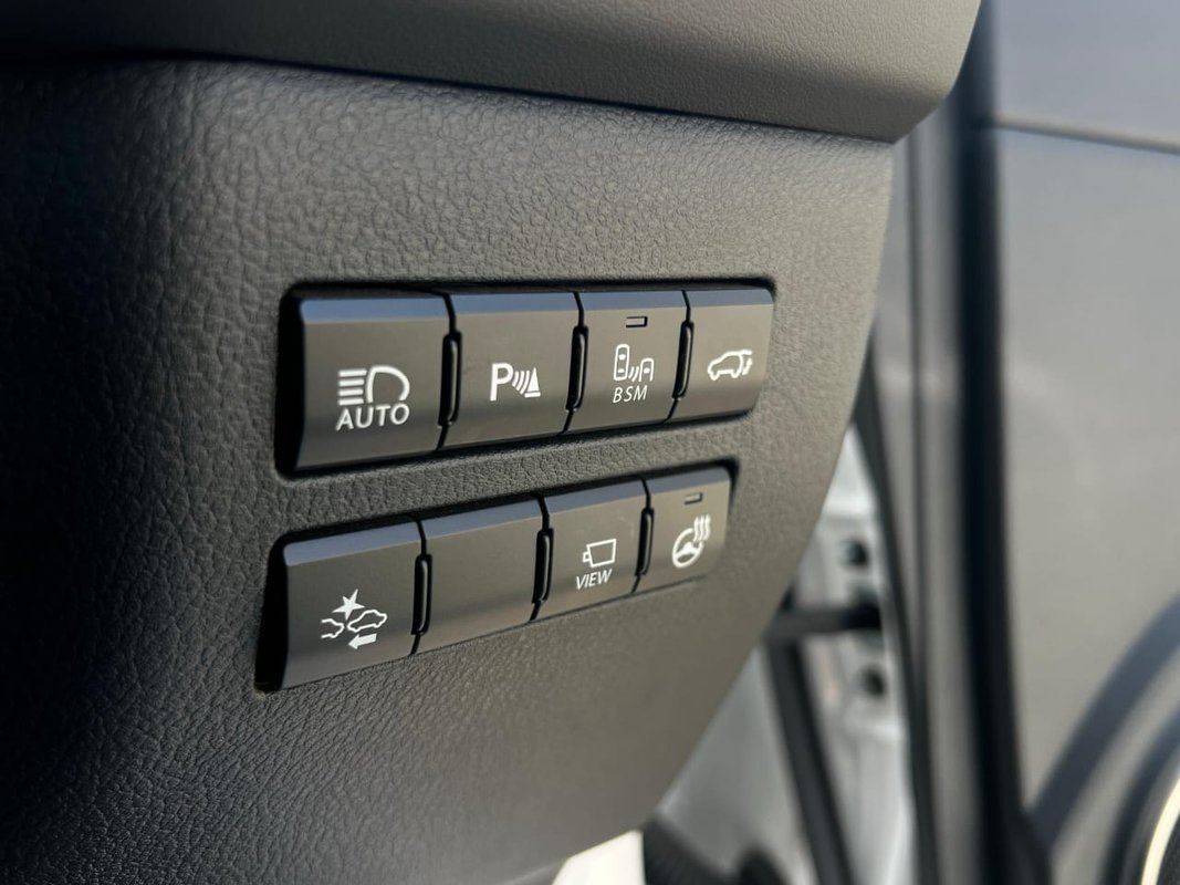 Toyota Lexus - Image 4