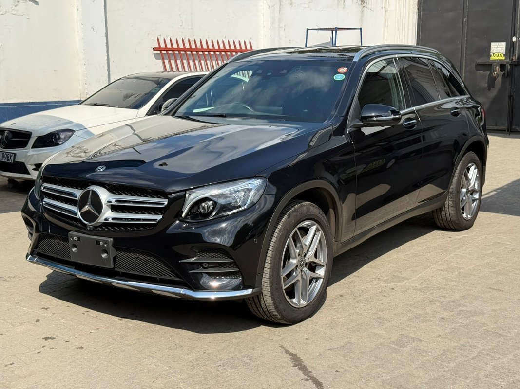 Mercedes-Benz Benz - Image 9