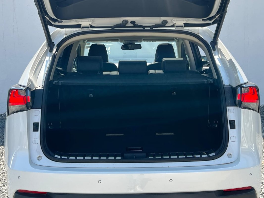 Toyota Lexus - Image 7