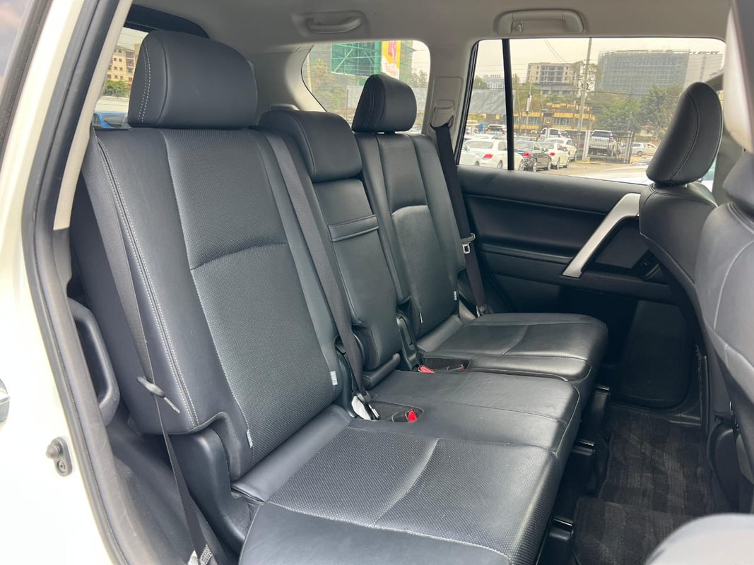 Toyota PRADO - Image 9