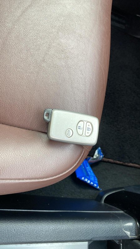 Toyota Prado - Image 4