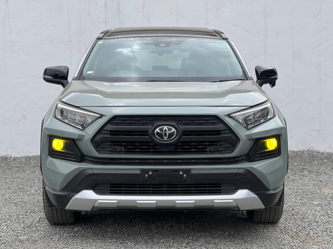 Toyota RAV 4 - Image 8