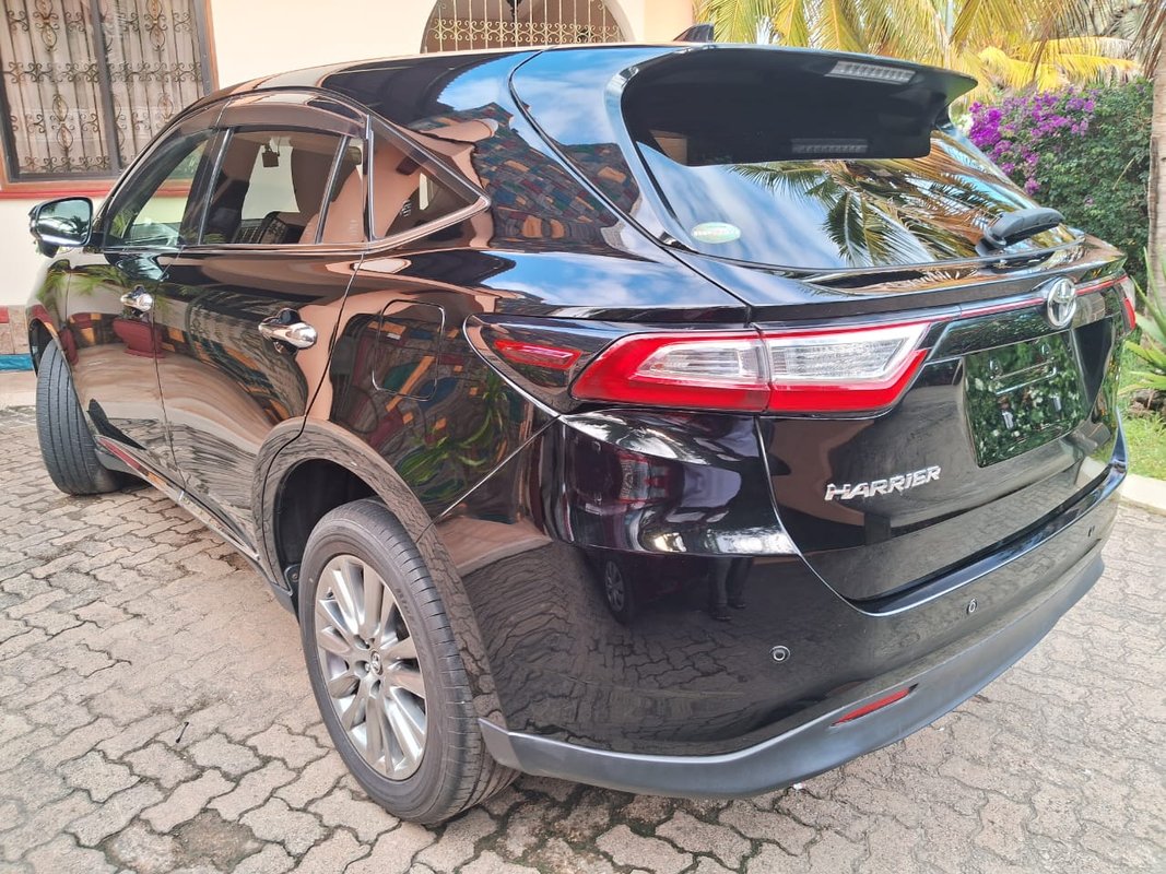 Toyota Harrier - Image 10