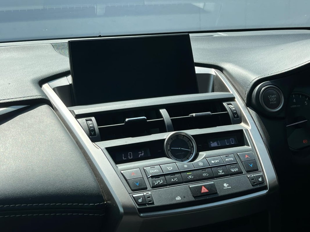 Toyota Lexus - Image 1